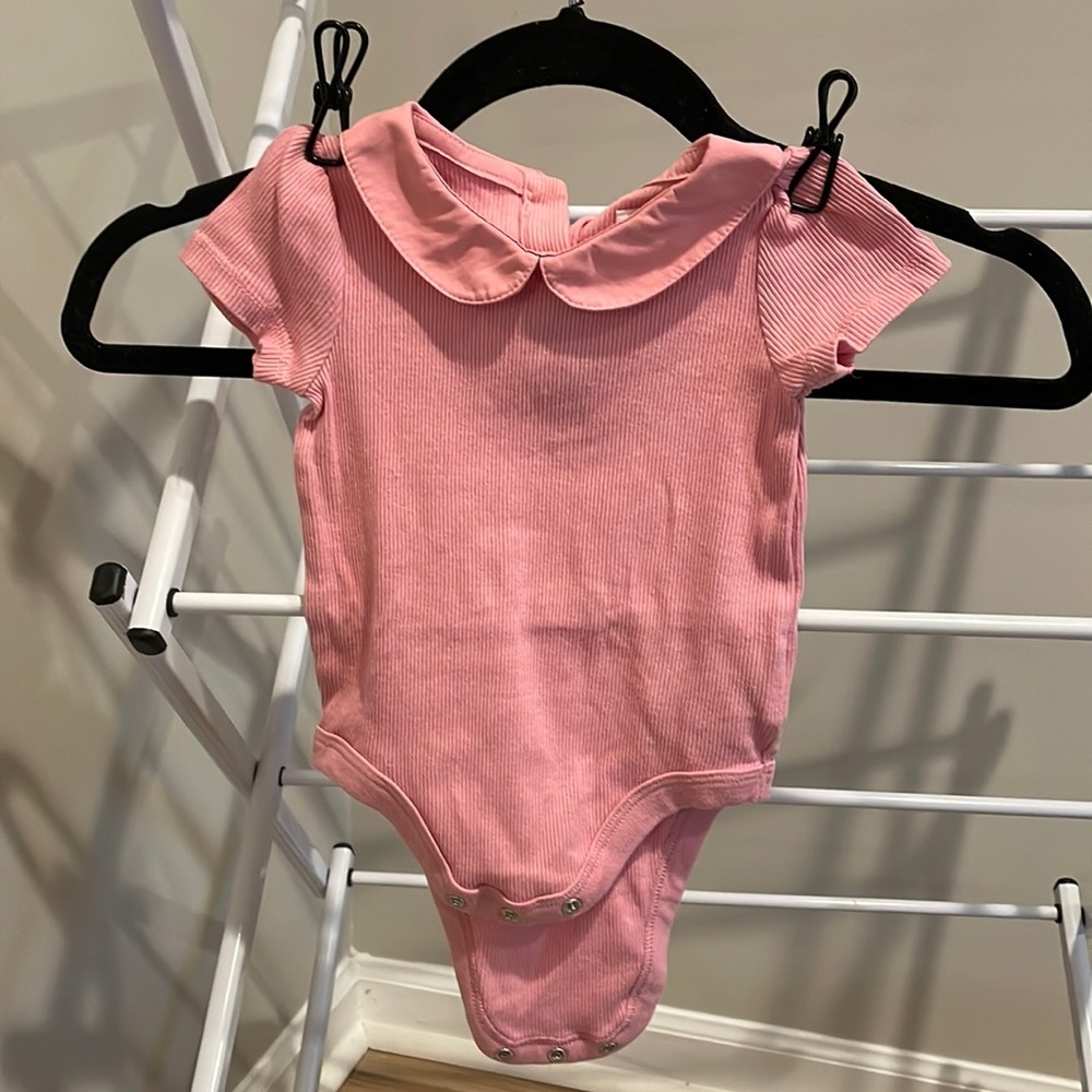 6-12m Gap pink ribbed Peter Pan onsie